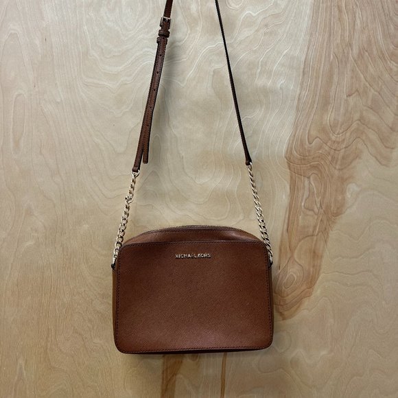 Michael Kors Jet Set Travel Lg Ew Crossbody. Like New w/ partial Tag - Picture 2 of 5